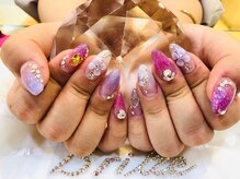 エスフィーネイルサロン ブリーユ(Esfy nailsalon Brille)/キラキラお花ネイル