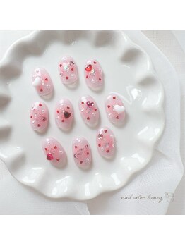 ハニー(honey)の写真/きゅんとするhappy nail ♪ ひとめぼれしちゃう...!キラキラ・ちゅるんでかわいいがいっぱい*