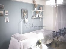 ペールムーン(Palemoon)の雰囲気（くすみブルーの落ち着いた空間で、ゆったりと癒しのひとときを。）