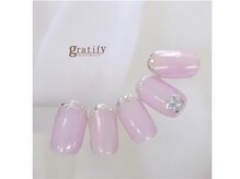 グラティフィープラスレスト(gratify＋rest)/大人綺麗ガラスフレンチ