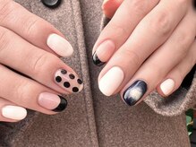 ノラ ミナミアオヤマ(NORA MINAMIAOYAMA)/モノトーンおしゃれネイル