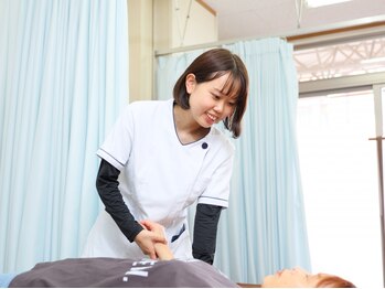 はやし整骨院 鍼灸院の写真/デスクワーク疲れに◎首肩のつらさを根本から整える施術。20時まで営業なのでお仕事帰りにも！