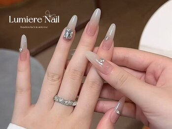 ルミエール ネイル モンナカ(Lumiere Nail Monnaka)/オンブレフレンチ/冬ネイル