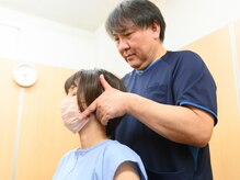 日本カイロプラクティックセンター つくば/院長による小顔矯正