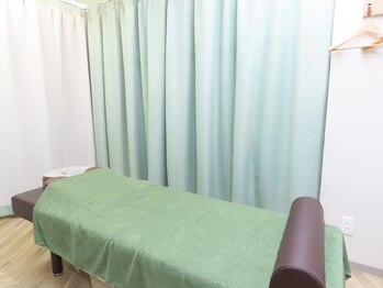 帰り道のほぐしやさん 平和島店/カーテンで仕切られた個室