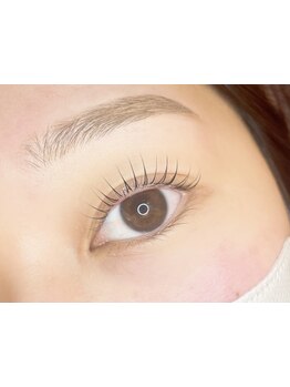 ナチュラル上品な目元にしたい