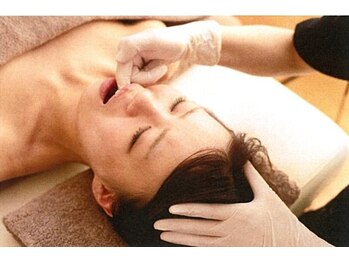 ロコモ 美容矯正サロン(Locomo)/口腔から顎の歪み/顔の歪み改善