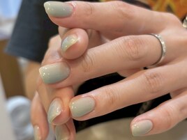 くすみカラー グリーンカラー