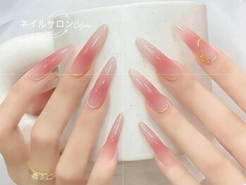 ビジュー(Bijou)/ちゅるんラベンダーの上品ネイル