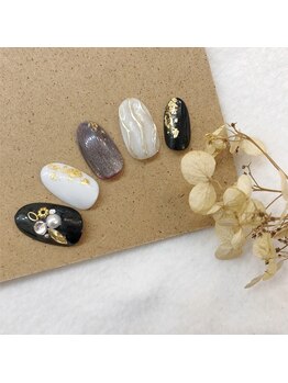 ネイルサロンノイ 経堂店(noi)/シンプルコース＋アート代4000円