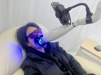 ホワイトニングサロン ホワイト 山科店(WHITE)の写真/ホワイトニングはオシャレ男子の新常識♪NO制限のホワイトニングだからNOストレスで白い歯GET☆