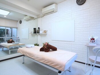 産後骨盤矯正ダイエットセンター 天王寺 阿倍野の写真/骨盤矯正×痩身エステで理想のボディラインへ！産後の腰痛・肩こりのお悩みも同時に改善したい方に◎