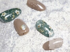 かすみ草ネイル