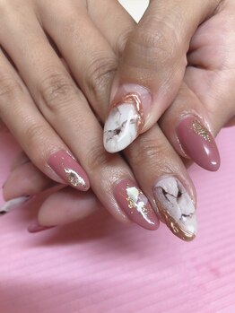 アールローズ(R-rose)/大理石ネイル￥9900