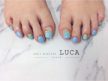 ネイルアトリエルカ(nail atelier LUCA)/W-201 大人可愛い夏色フット