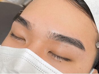 メメ サッポロ(me_me sapporo)の写真/【メンズにも通いやすい眉毛サロン!】メンズに大人気のアイブロウWAXでモテ眉にチェンジ◎垢抜け＆清潔感UP