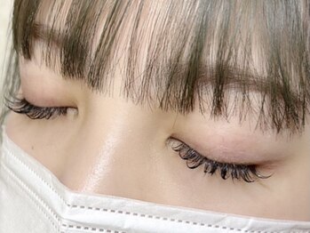 アイラッシュサロン リリアン(Lilian)の写真/Lilianの技術は施術時間が短くモチが◎理想のデザインを実現するだけではなく"持続"する美まつげをご提案！