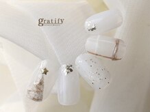 グラティフィー(gratify)/ホワイトクリスマスネイル