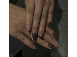 マットフレンチネイル