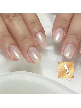 うる艶ホワイトヴェールネイル☆