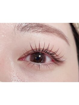 ナチュラル上品な目元にしたい