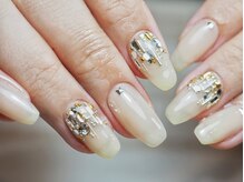 ミーナネイル(miinanail)/スタッズネイル