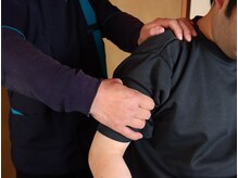 MMKカイロプラクティック 大分/首が左右痛くて回らない