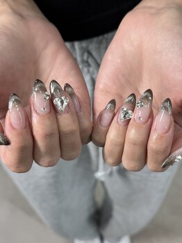 ミュー(mew)/Maika担当 @ma_ika_nail