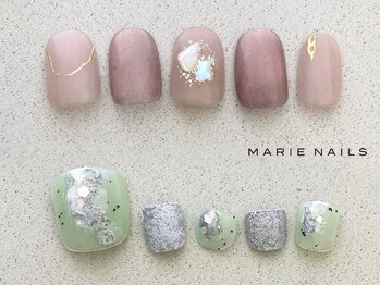 マリーネイルズ ららぽーと磐田店(MARIE NAILS)の写真/★初回オフ無料¥8800！派手に出来ないOLさんや主婦の方、初めての方にもオススメ♪１week保証付き！