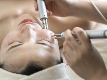 シベル(Si Belles)の写真/【たるみ改善＋濃厚美白美容液導入￥6400】衰えた表情筋を鍛えてリフトアップ！お悩み根本改善へ◎