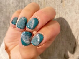 SNSで人気のマグネットネイル