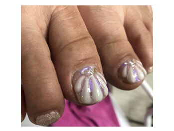 アトリエ ハルミナ(atelier harumina)/夏らしいフットネイル