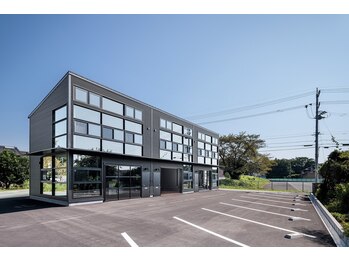 アトレミミ(attrait mimi)/黒い建物が目印◎