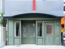 サロン レピア(LEPIA)/右側の扉を開けてエレベーターで