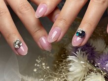 サロンドフォーエイチ(salon de 4H)/ビジューはカラーで遊んで☆