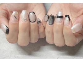 可愛いオーロラにブラックアート