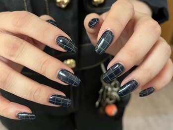 サクノネイル(SAKUNONAIL)/ネイビーチェックネイル
