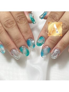 夏本番囲みアイスビジューネイル