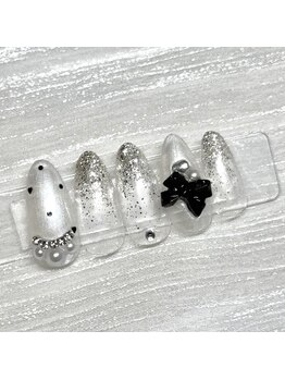 ココ ネイル サロン アンドスクール(COCO.NAIL SALON&SCHOOL)/キラキラデザイン