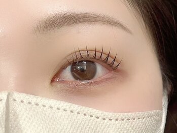 ルピナスバイワンズ 町田店(Lupines by ONE's)の写真/50種類のロッドを用意"似合わせまつげパーマ新規¥4000"アイパック付き◎くるんとカ-ルで目元美人へ[町田]