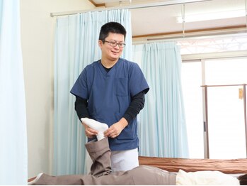 はやし整骨院 鍼灸院の写真/骨盤・姿勢の歪みを整えて、不調の根本改善をサポート！お体の辛さを改善へと導きます。