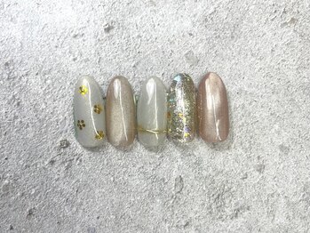 プリュム(Plume)/☆お花ネイル