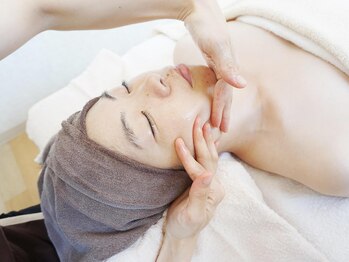 岩盤浴 ぽかり/フェイスリンパ40分+EP