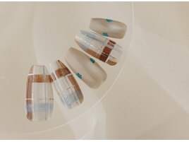 ポイントカラーチェックネイル