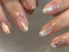 シンプルガーリーネイル
