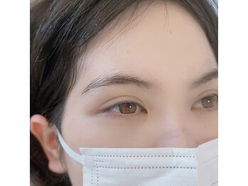 デュカ(Duca)/Ｍ様　眉、まつ毛before