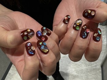 シー(Shhh...)/血豆レッドギラギラ