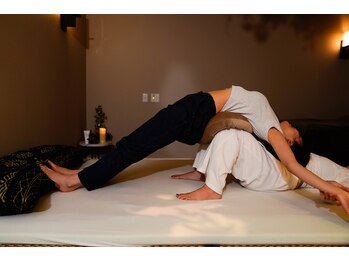 ミドラボ 恵比寿/腰伸ばしブリッジ！