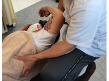 やましん施術院/横向きでの施術