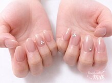 ビューティサロンミルク/シンプル上品ネイル